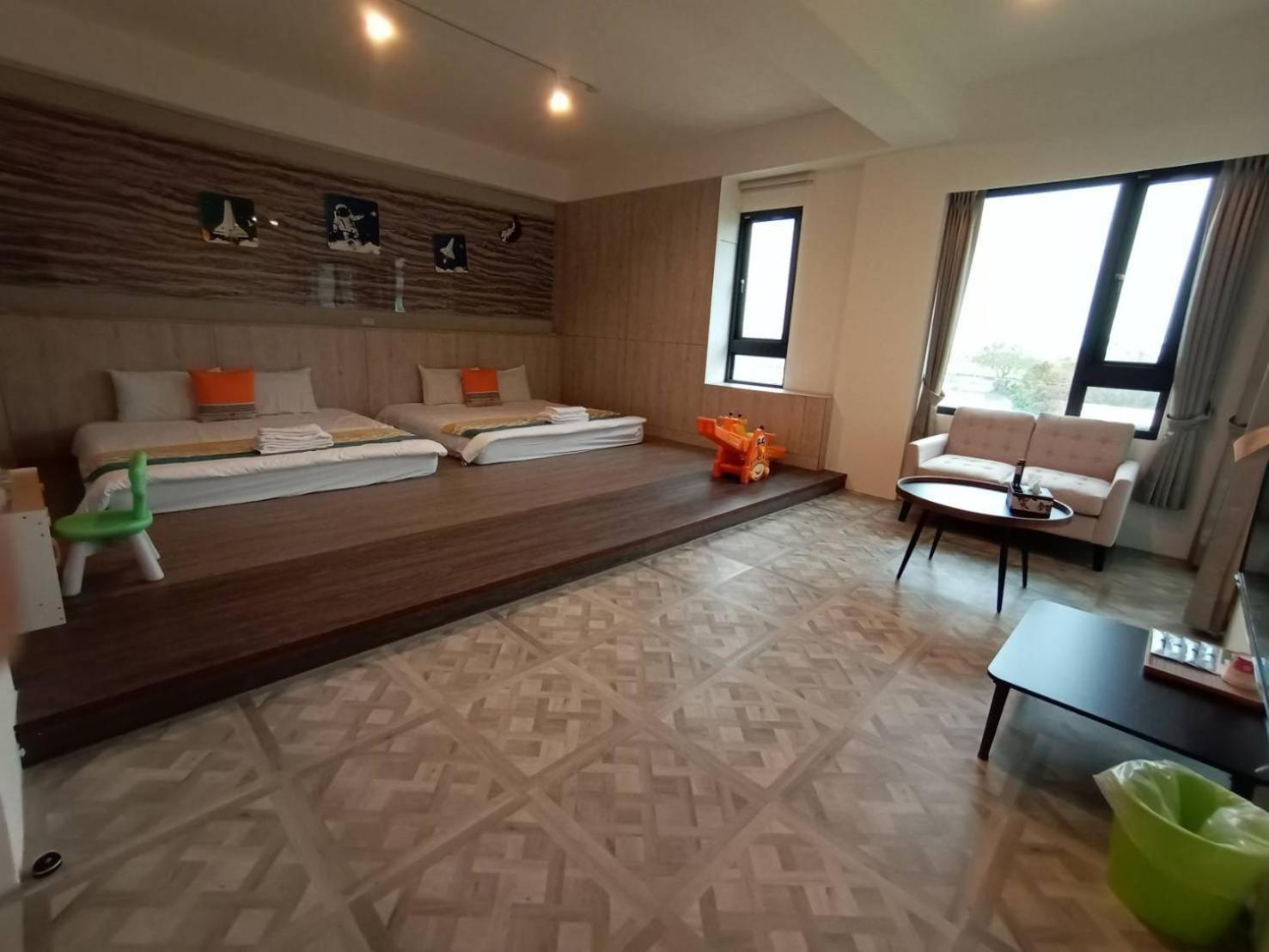 Namek Guesthouse Luodong Exterior photo